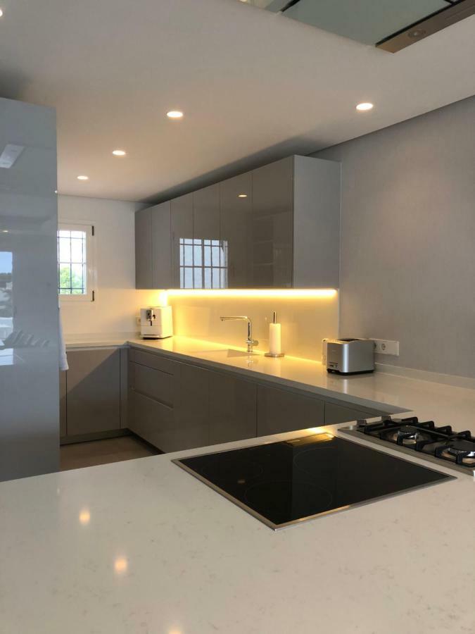 Modern Apartment Puente Romano Marbella Ngoại thất bức ảnh